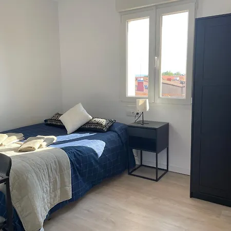 Amplio Cerca Del Centro * Santander